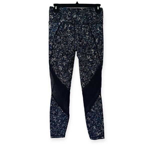 Athleta Sandstone Salutation 7/8 Tight Legging Size Small - Picture 3 of 7